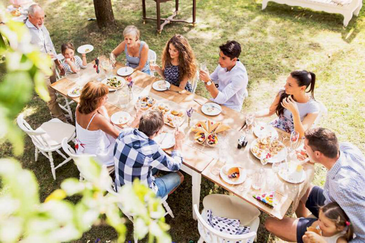 父親節家庭聚會外燴推薦｜10–15人也能輕鬆辦桌，讓爸爸好好坐下來吃一頓飯！